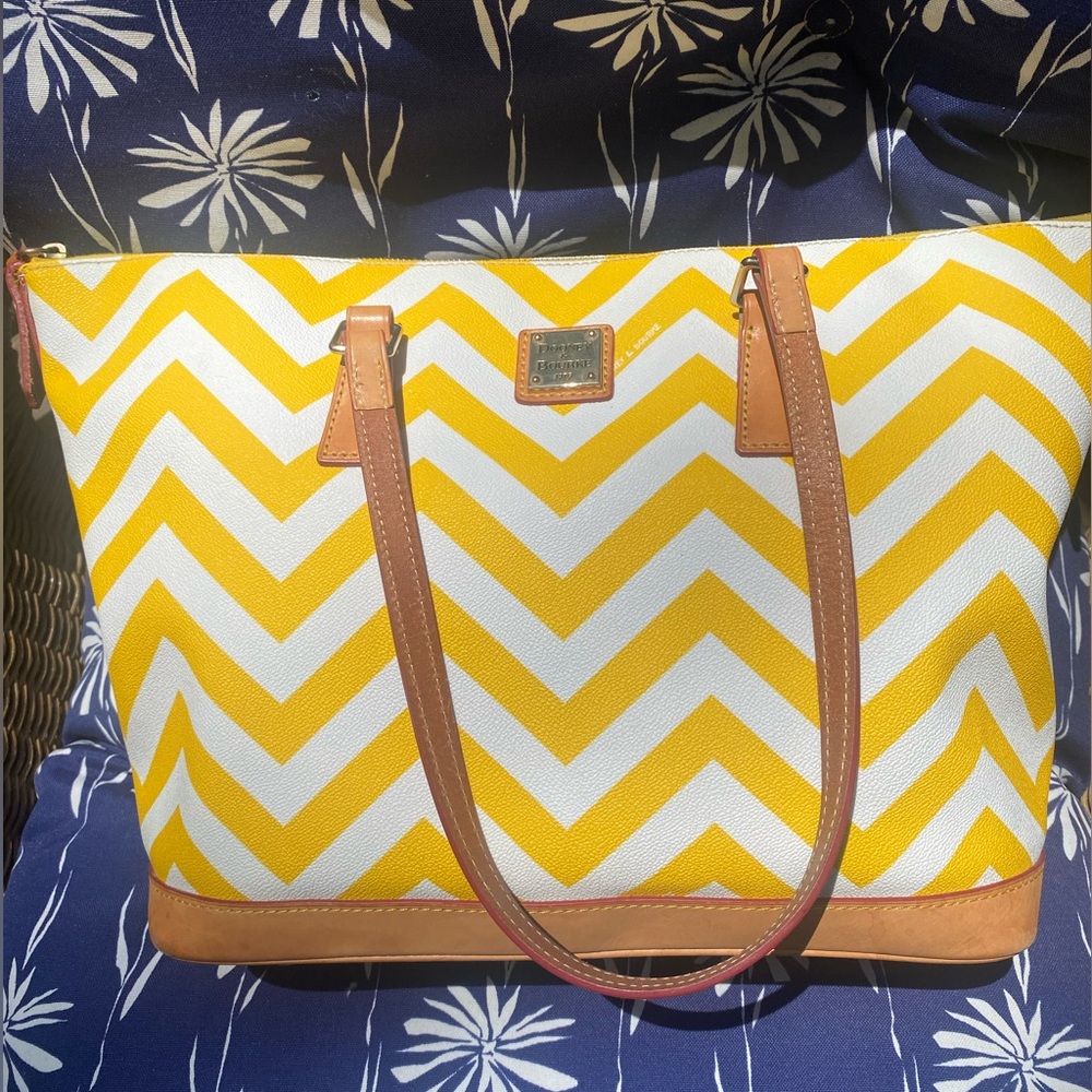 Stylish Yellow Chevron Tote Bag